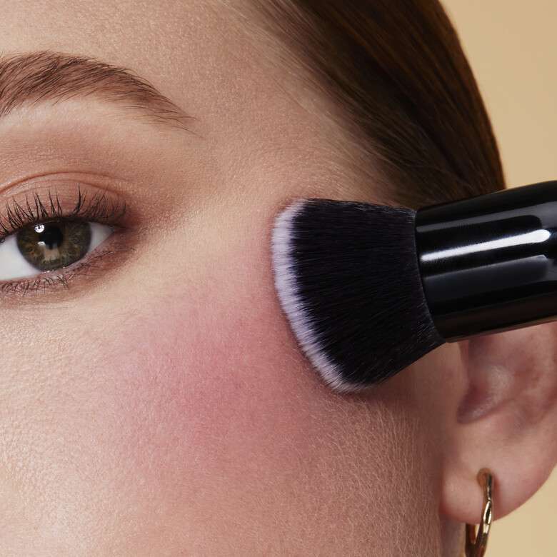 E.L.F. Camo Liquid Blush - Berry Well - Brands Point AE