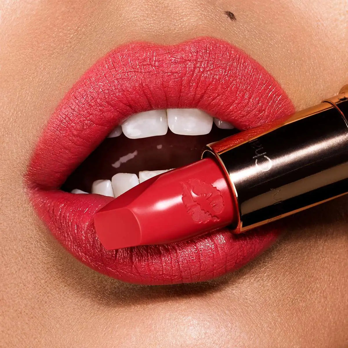 Charlotte Tilbury Hot Lips lipstick Hot Emily bullet and box packaging