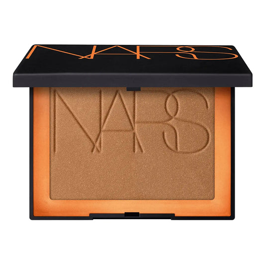 Nars Laguna Talc-Free Bronzing Powder in shade Laguna 02 - front view on white background