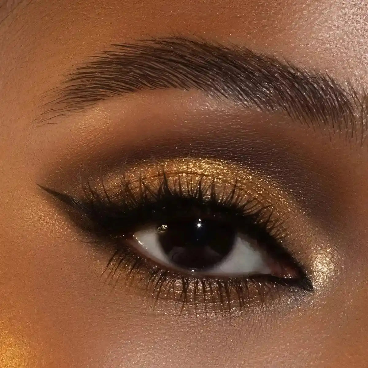 Natasha Denona Golden Palette matte and shimmer shade swatches
